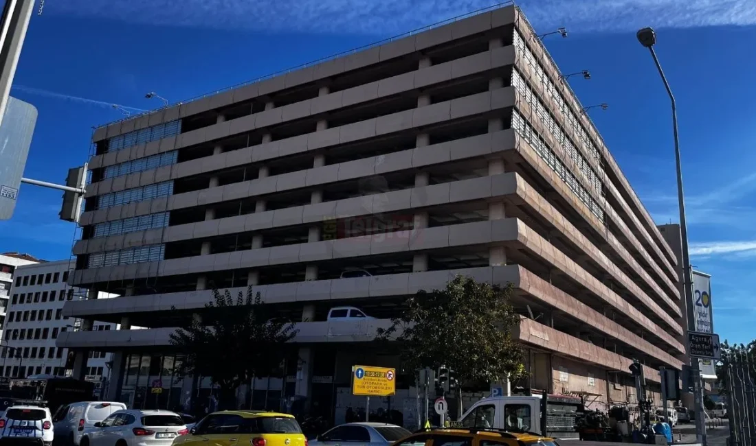 Yıkım kararıyla gündeme gelen İzmir’in simgesel yapılarından Çankaya Katlı Otoparkı