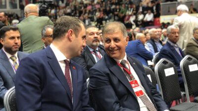 İzmir Büyükşehir Belediye Başkanı Cemil Tugay, CHP İzmir İl Kongresi’nde