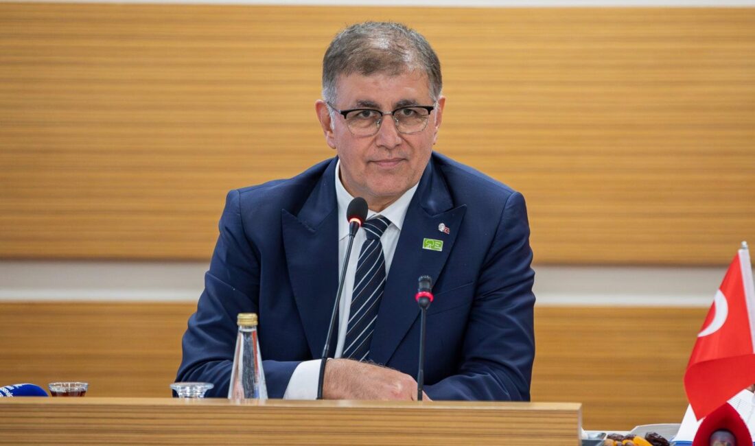 İzmir Büyükşehir Belediye Başkanı Dr. Cemil Tugay, Bornova’da düzenlenen koordinasyon
