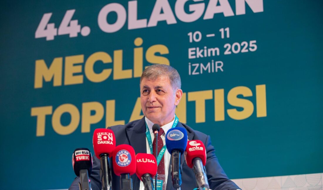 İzmir Büyükşehir Belediye Başkanı Dr. Cemil Tugay, Türkiye Sağlıklı Kentler