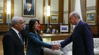 Cumhurbaşkanı Erdoğan ve DEM Parti'nin İmralı heyetini Beştepe'deki görüşmesi sona