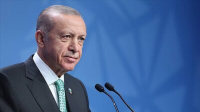 Cumhurbaşkanı Recep Tayyip Erdoğan, Rize’de sivil toplum kuruluşları ve sektör