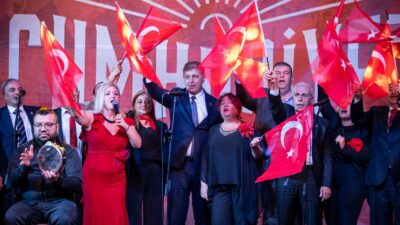 İzmir Büyükşehir Belediyesi’nin “Cumhuriyet Her Yerde” etkinlikleri Selçuk’un Belevi Mahallesi’nde