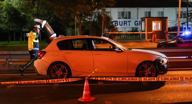 Bakırköy sahil yolunda polisin “Dur” ihtarına uymayan sürücü, kovalamaca sonucu
