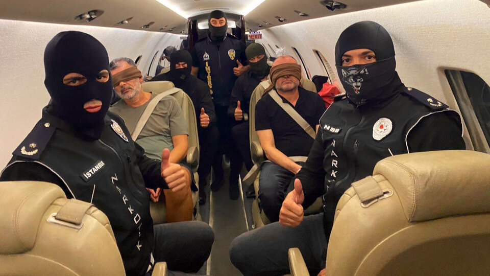 İçişleri Bakanı Ali Yerlikaya, sosyal medya hesabından yaptığı paylaşımda, uluslararası