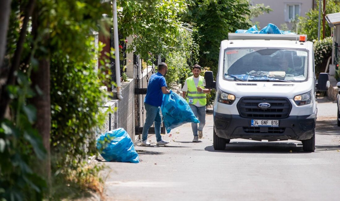 İzmir’de ambalaj atıklarını kapıdan kapıya toplamak için mobil uygulama kullanıma