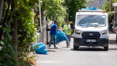 İzmir’de ambalaj atıklarını kapıdan kapıya toplamak için mobil uygulama kullanıma