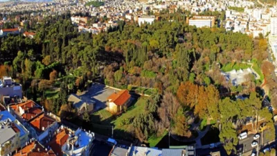 Koruma Kurulu’nun “uygun değil” kararının ardından, İzmir’in tarihi Hasanağa Bahçesi