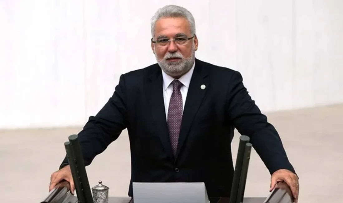 Cumhurbaşkanına hakaret suçlamasıyla gözaltına alınan eski AKP İzmir Milletvekili Hüseyin