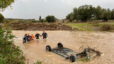 İzmir’in Foça ilçesinde kısa sürede metrekareye 154.4 kilogram yağış düşmesiyle