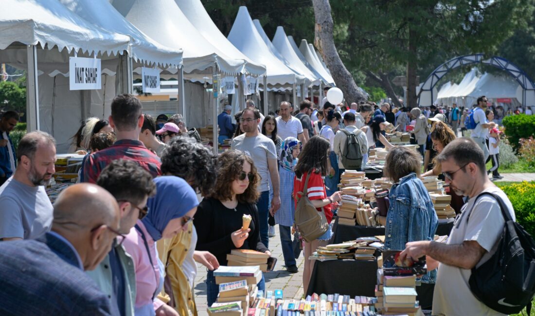 İZKİTAPFEST 6. İzmir Kitap Fuarı, 17-26 Ekim tarihleri arasında birbirinden