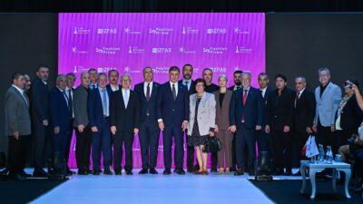 İzmir Büyükşehir Belediyesi ev sahipliğinde düzenlenen Fashion Prime Fuarı, Türkiye