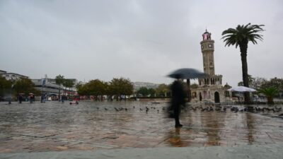 Meteoroloji verilerine göre İzmir, yeni haftaya fırtınayla başlayacak. Kentte hava
