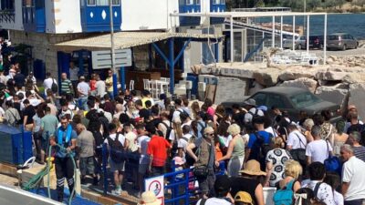 İZDENİZ’in yaz boyunca Urla ve Mordoğan’a düzenlediği seferlere 24 bine