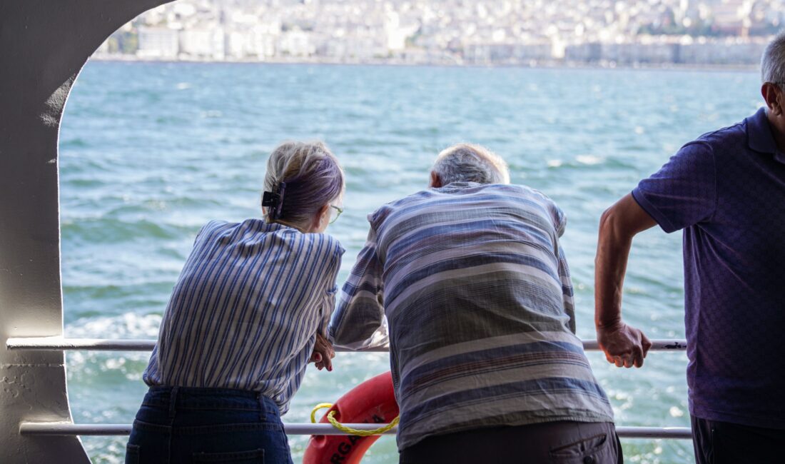 İzmir Büyükşehir Belediyesi, 1 Ekim Dünya Yaşlılar Günü’nde 60 yaş