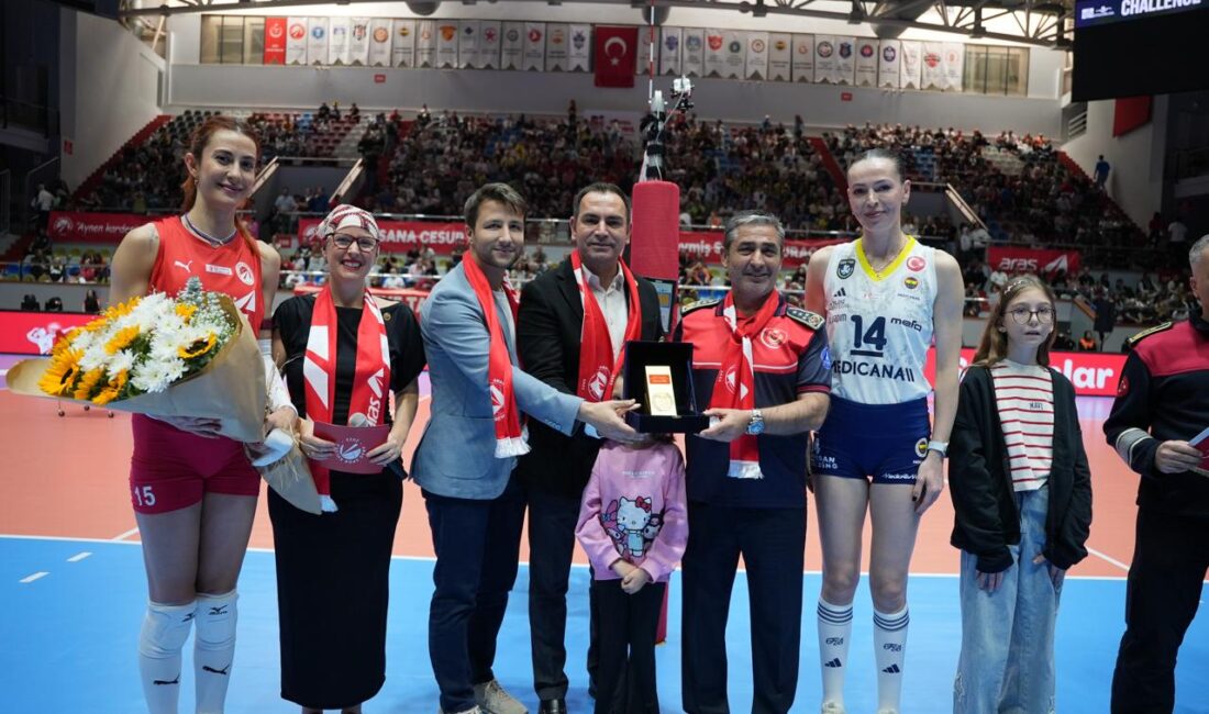 Vodafone Sultanlar Ligi’nin ilk haftasında Fenerbahçe ile karşılaşan Aras Spor