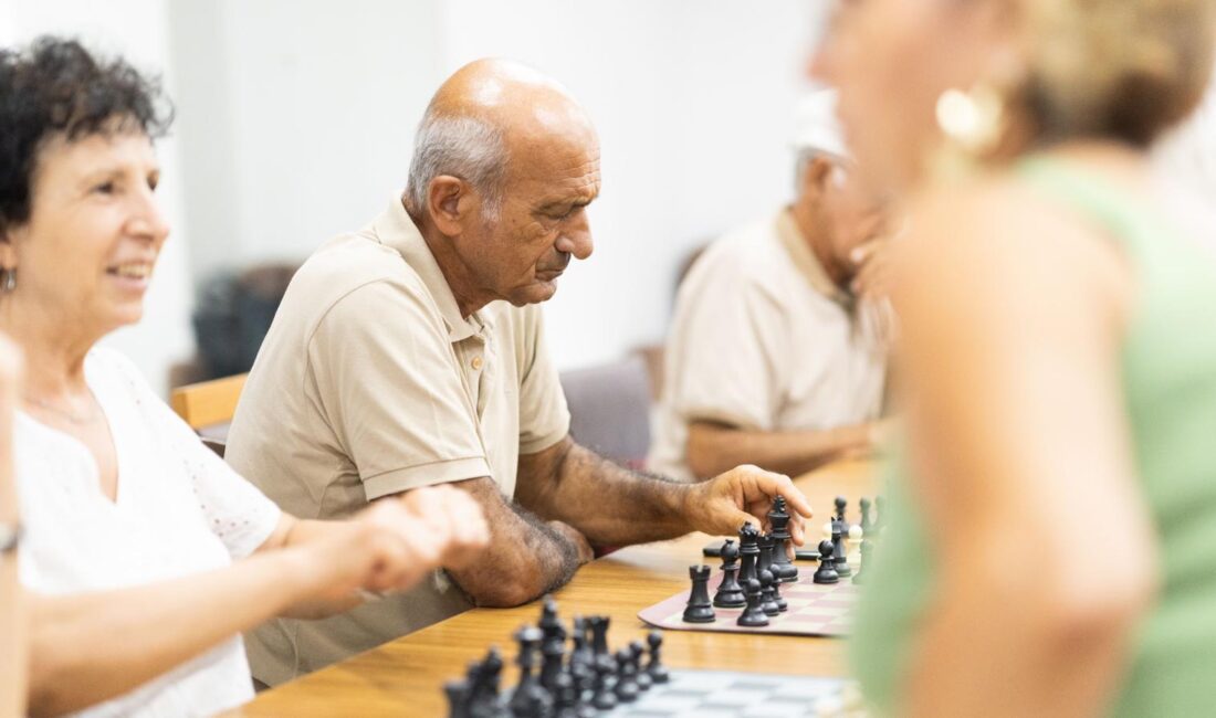 İzmir Büyükşehir Belediyesi, 65 yaş ve üzeri yaklaşık 600 bin