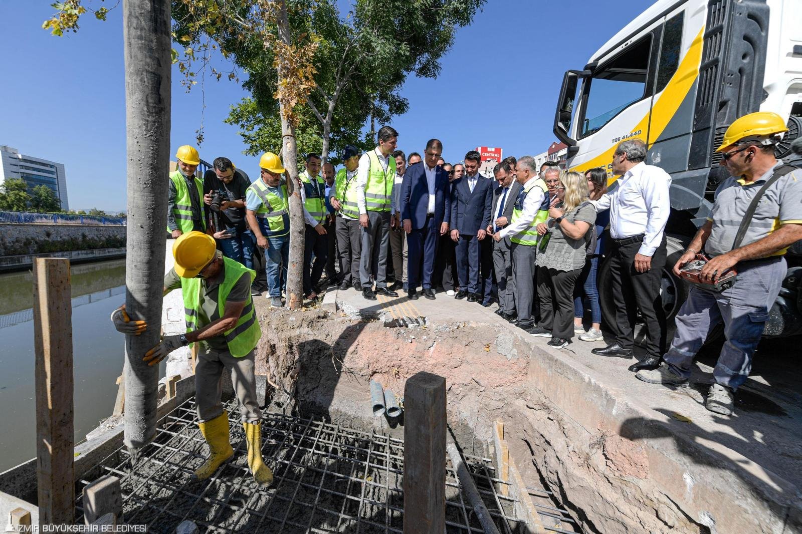 İZSU, 2025’in ilk 9 ayında 30 ilçede 3,2 milyar TL’lik