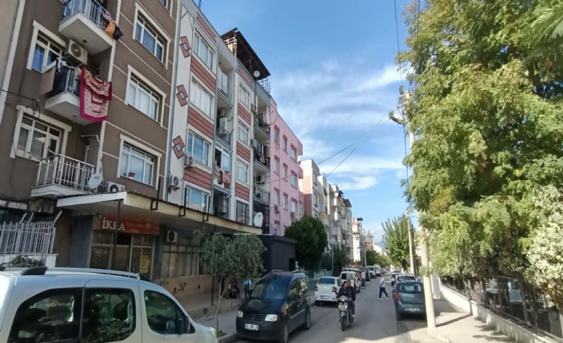 Komşu kavgasında kan aktı: Baba öldü, 7 yaşındaki oğlu ağır yaralı! Su sızıntısı yüzünden çıkan tartışma faciaya dönüştü. Emekli bekçi tüfekle