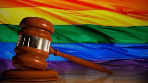 Yeni yargı paketinin taslağına göre, LGBTİ+ bireylerle ilgili “ahlaka aykırı