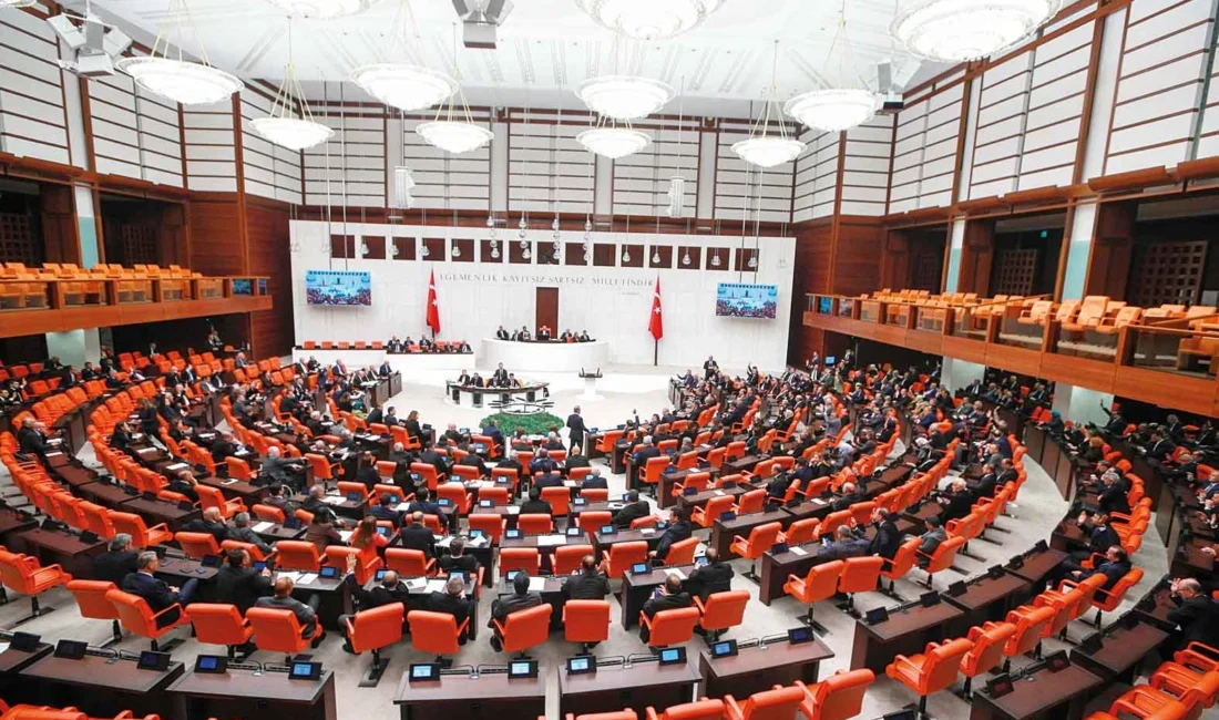 Meclis, 5G teknolojisiyle hızlanan yeni yasama yılına başladı. Gündemde kritik