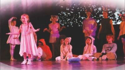 Menderes Belediyesi, 7-14 yaş arası çocuklar için yaratıcı drama tiyatro