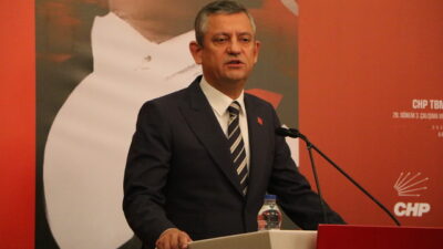 CHP lideri Özgür Özel, Bolu kampı sonrası konuştu. Erdoğan’ın İzmir’deki
