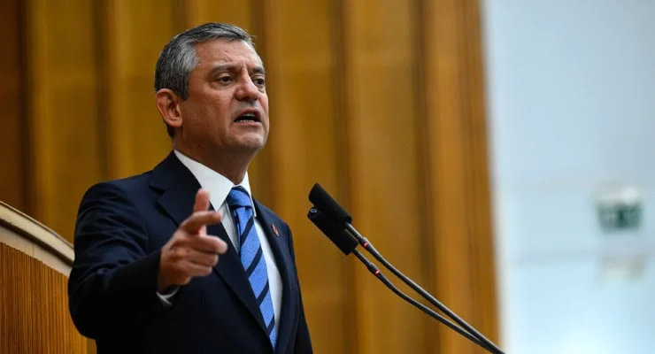 CHP Genel Başkanı Özgür Özel, Eskişehir Beylikova'daki nadir toprak elementleri