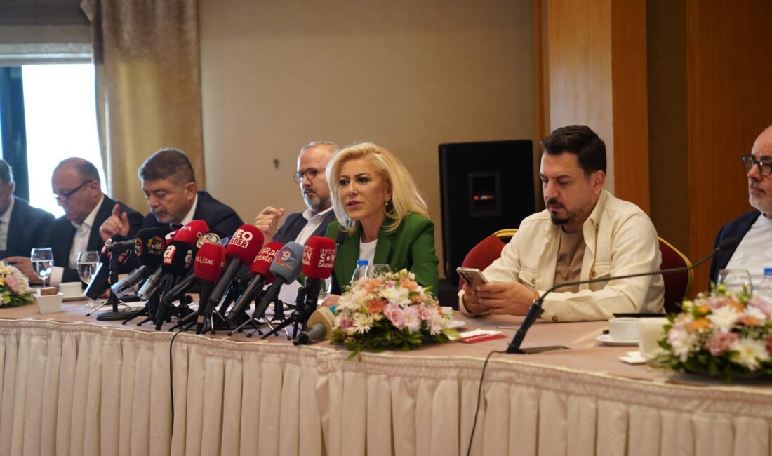 AK Parti İzmir Milletvekili Şebnem Bursalı, İzmir’deki çöp krizine dikkat