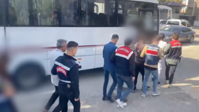 Sosyal medya ve sahte internet siteleri üzerinden vatandaşları dolandırdıkları tespit