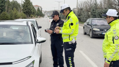TBMM’den geçen teklif, hız sınırlarını aşmada yüzde 10 toleransı kaldırıyor.