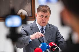 İzmir Büyükşehir Belediye Başkanı Dr. Cemil Tugay, bazı siyasi çevrelerin