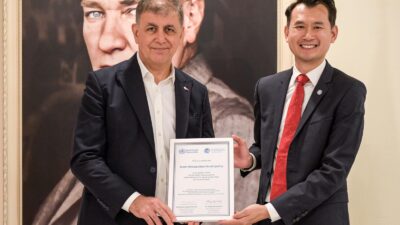 Dünya Sağlık Örgütü’nün küresel ağına kabul edilen İzmir, ileri yaş