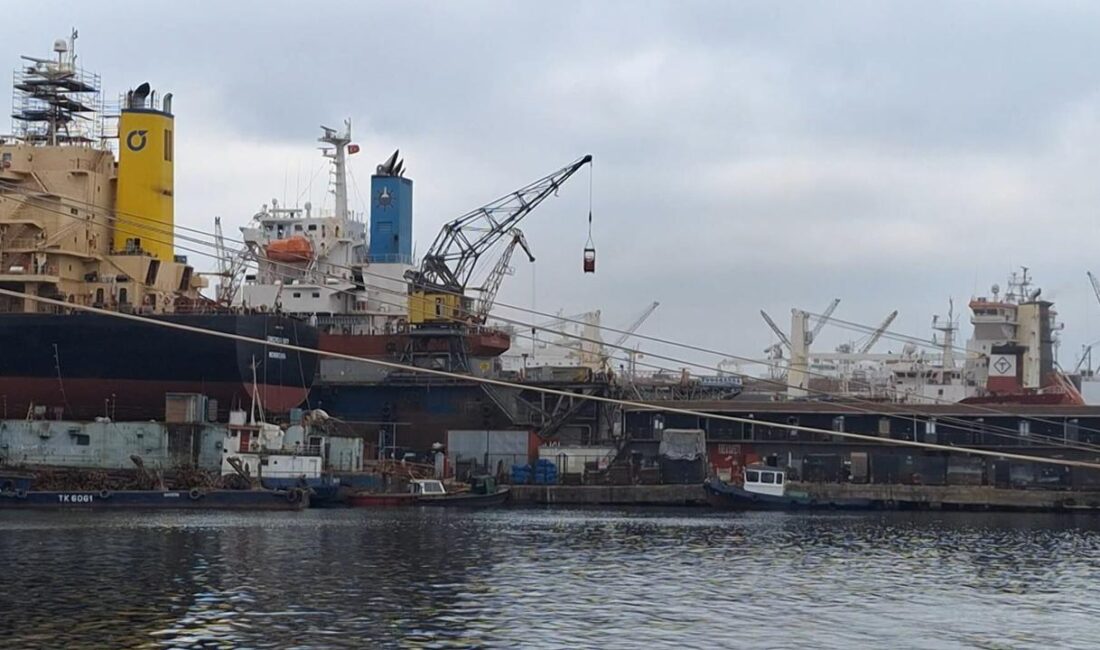 İstanbul Tuzla’da tadilatta olan bir geminin makine dairesinde meydana gelen