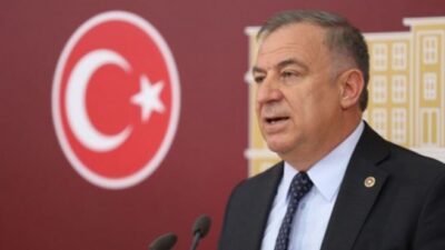 CHP Genel Başkan Yardımcısı Gökan Zeybek, kooperatif davasında tahliye edilen