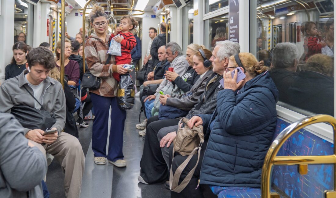 İzmir Büyükşehir Belediyesi, metro tünellerinde telefon ve internet erişimini mümkün