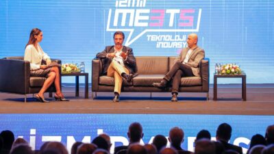 İzmir’deki buluşmada yapay zekanın iş dünyasını sessizce ele geçirdiği, artık