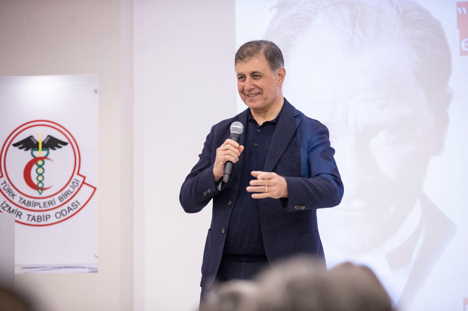 İzmir Tabip Odası’nın 96’ncı kuruluş yıl dönümünde konuşan İzmir Büyükşehir