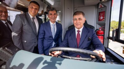 UAP 2040 kapsamında 20 ilçede anketler sürüyor, yüzlerce noktada trafik