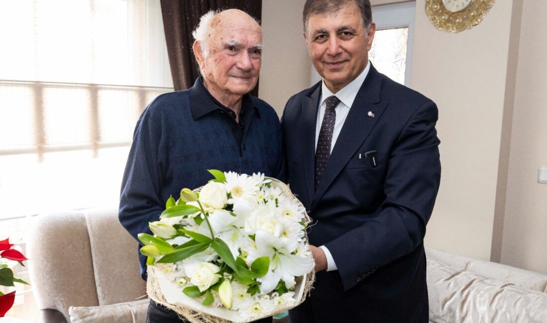 İzmir Büyükşehir Belediye Başkanı Dr. Cemil Tugay, 24 Kasım Öğretmenler