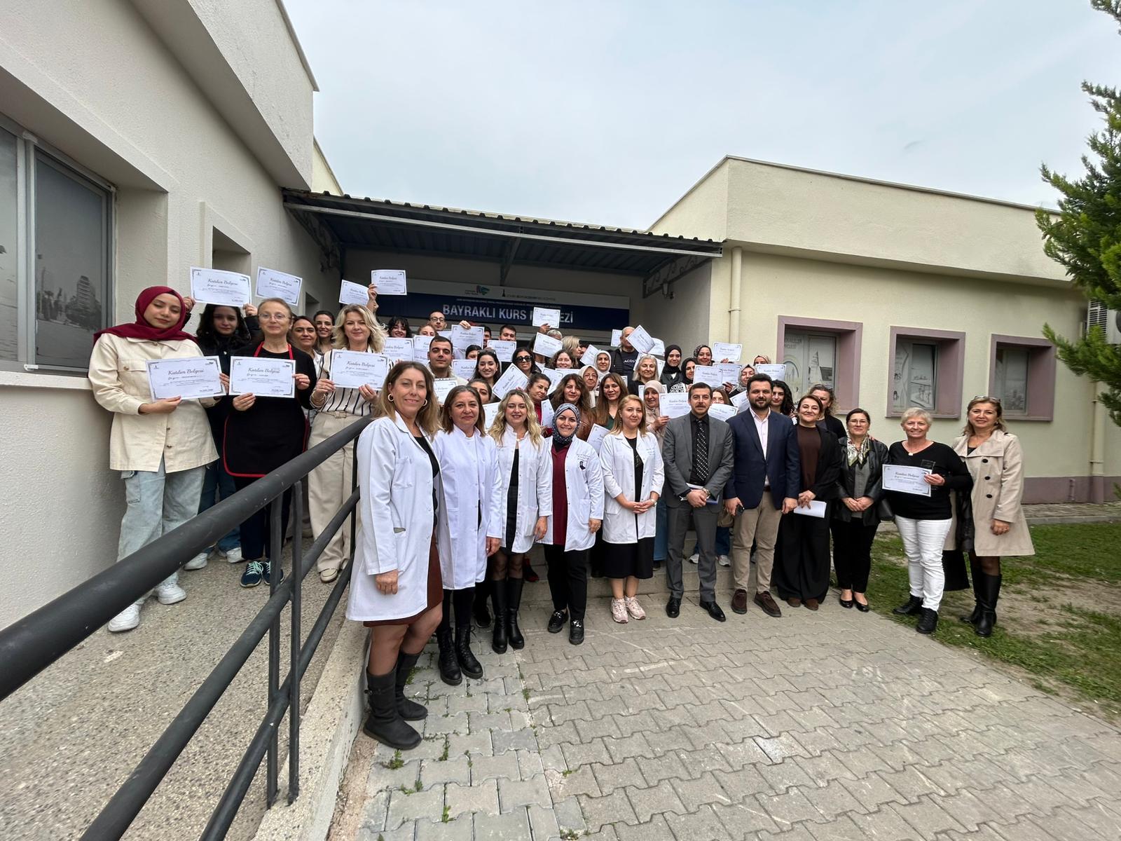 Meslek Fabrikası’nın sunduğu ücretsiz mesleki kurslar, iş arayanlardan sektör değiştirmek