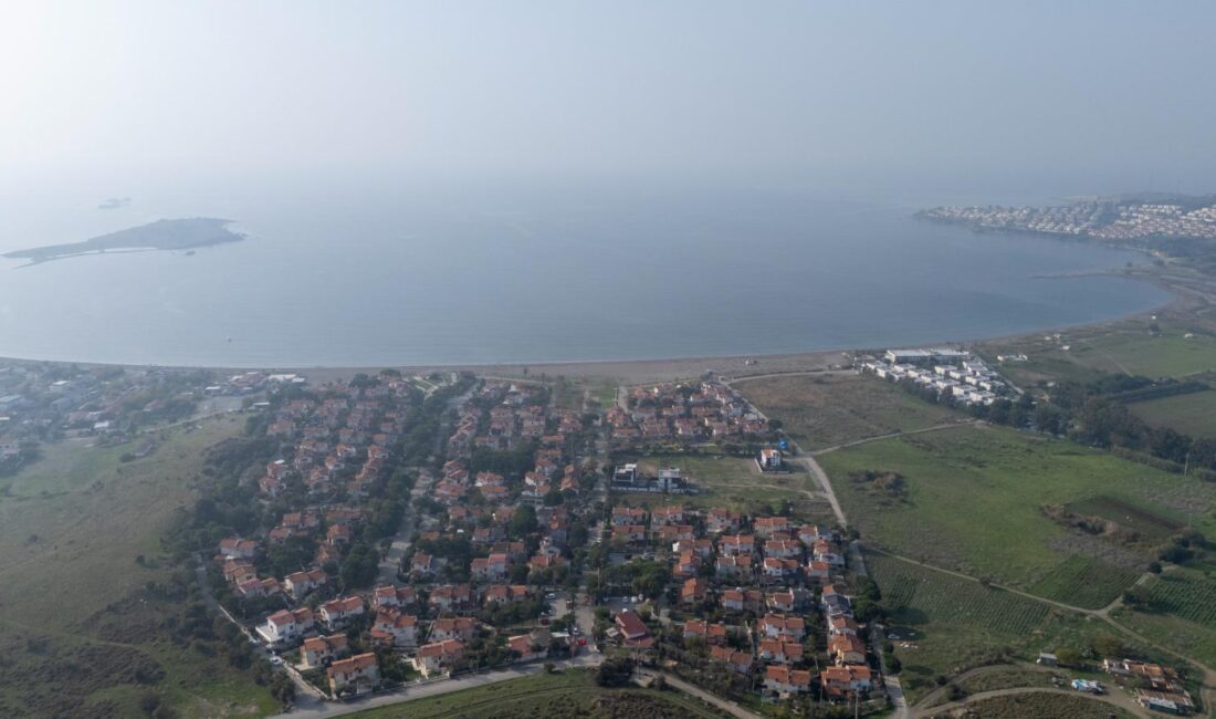 Seferihisar Atıksu Arıtma Tesisi’nden çıkan arıtılmış sular kıyıya değil açık