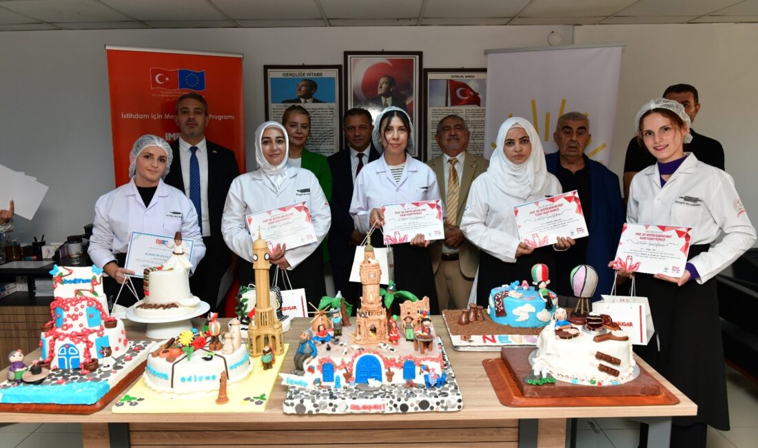 İstihdam garantili pastacılık kurslarını tamamlayan 40 kursiyer sertifikalarını aldı; 24