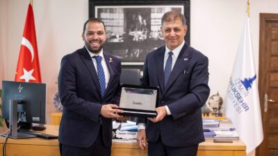 İzmir Büyükşehir Belediye Başkanı Dr. Cemil Tugay, Guatemala Büyükelçisi Eduardo