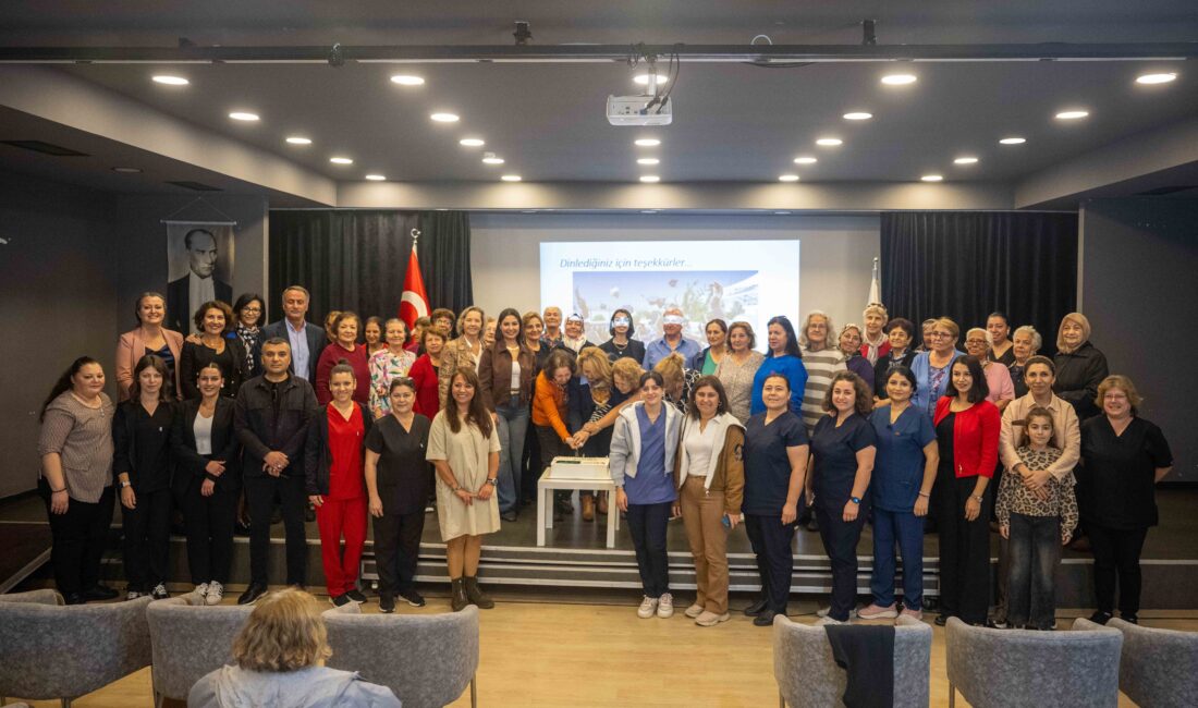 Bornova Belediyesi Sağlıklı Yaş Alma Merkezi’nde yeni dönem coşkulu bir