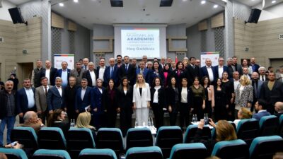 Bornova Belediyesi, Kaymakamlık ve Yaşar Üniversitesi ortaklığıyla hayata geçen Muhtarlar