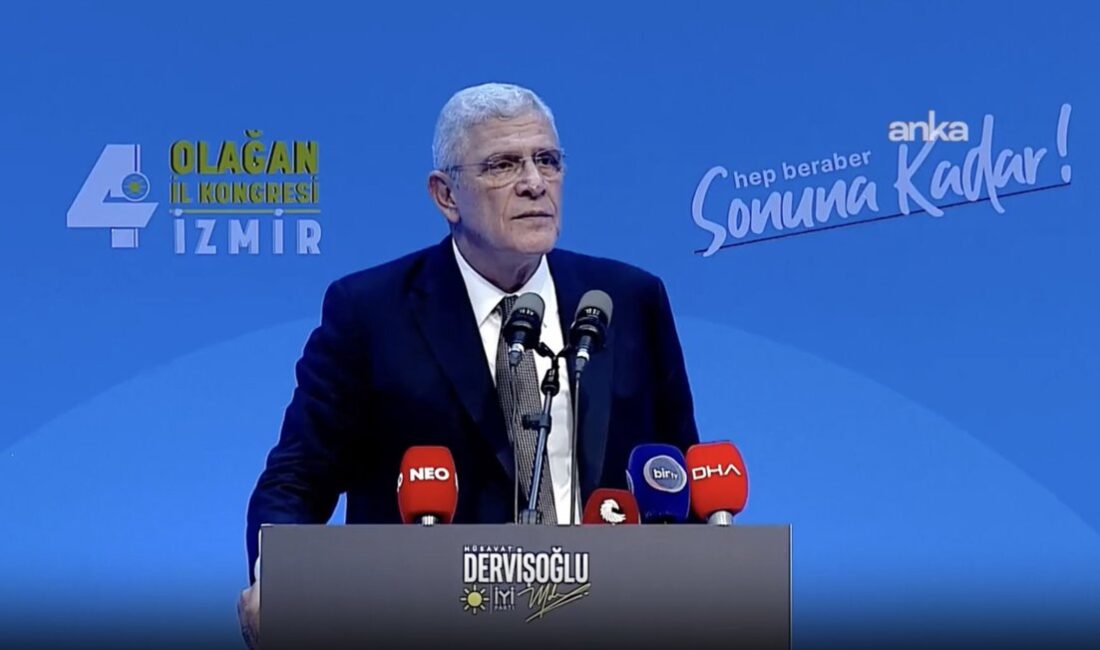 İYİ Parti Genel Başkanı Müsavat Dervişoğlu, partisinin İzmir Kongresi'nde konuştu.