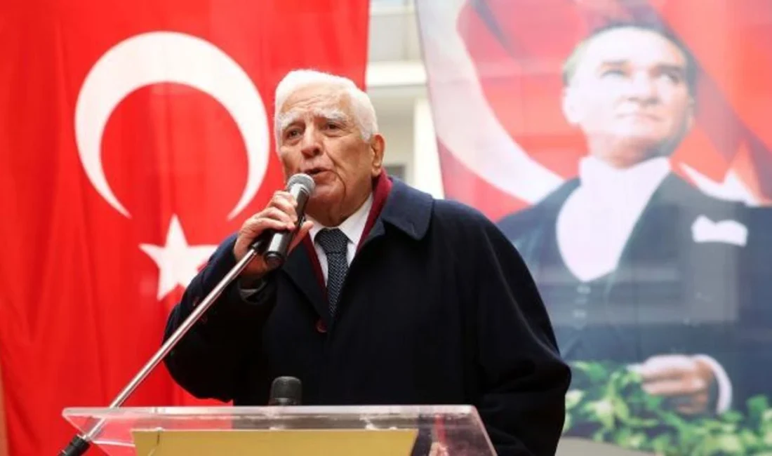 Cumhuriyet Halk Partisi’nin 20. ve 22. Dönem İzmir Milletvekili, eski