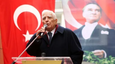 Cumhuriyet Halk Partisi’nin 20. ve 22. Dönem İzmir Milletvekili, eski