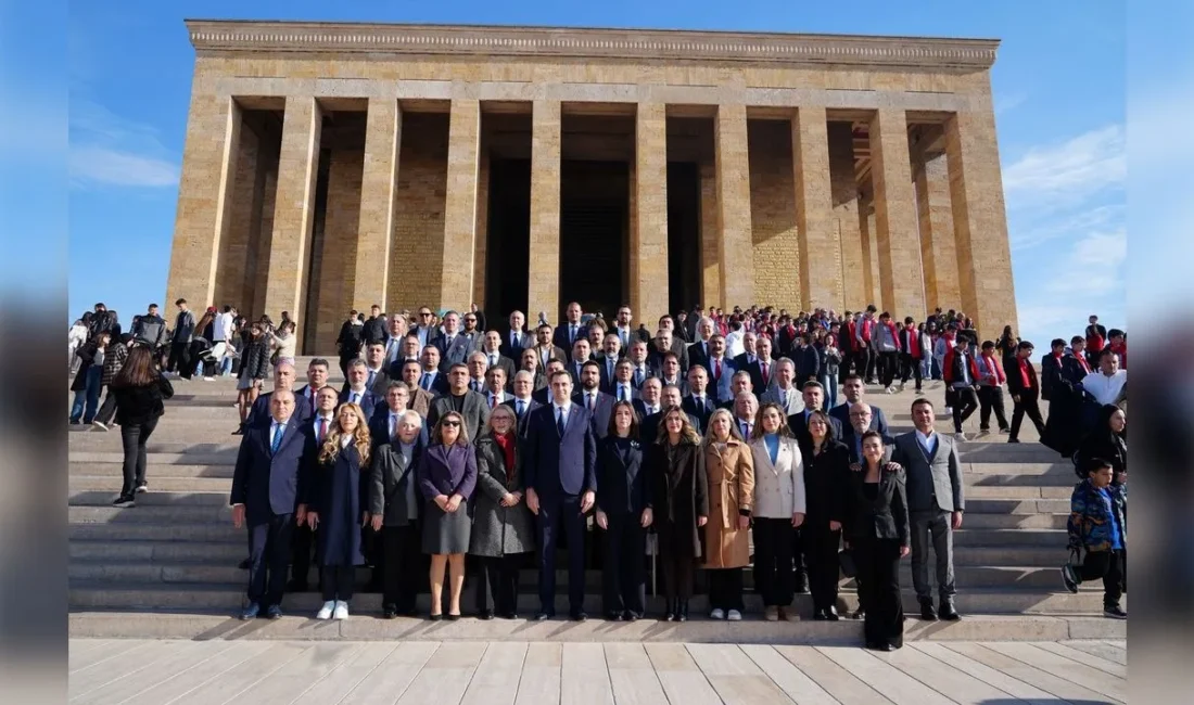 CHP İzmir İl Başkanı Çağatay Güç ve il örgütü, Anıtkabir’i